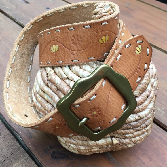 Lucky Brand Embossed 100% Leather Belt With Solid Brass Buckle Size 32 Birds - Picture 3 of 9